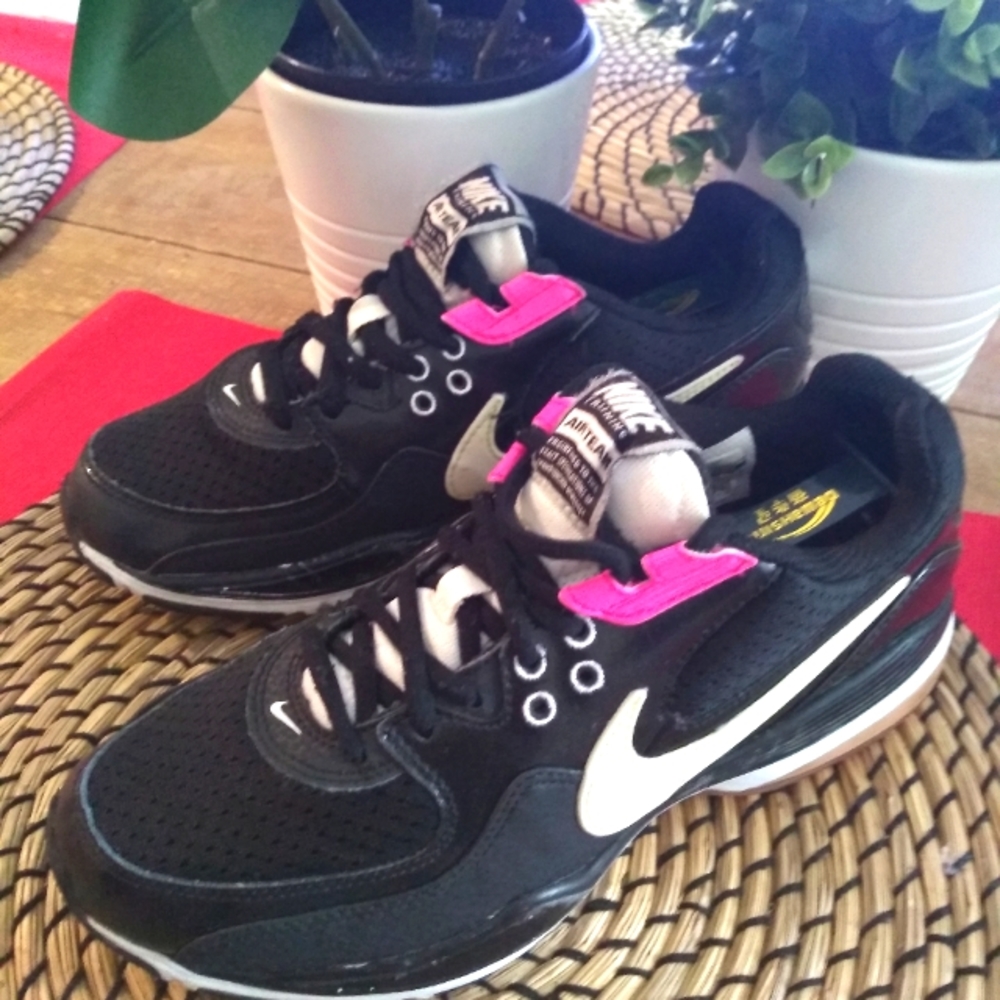 Nike Training women's sneakers size 6.5